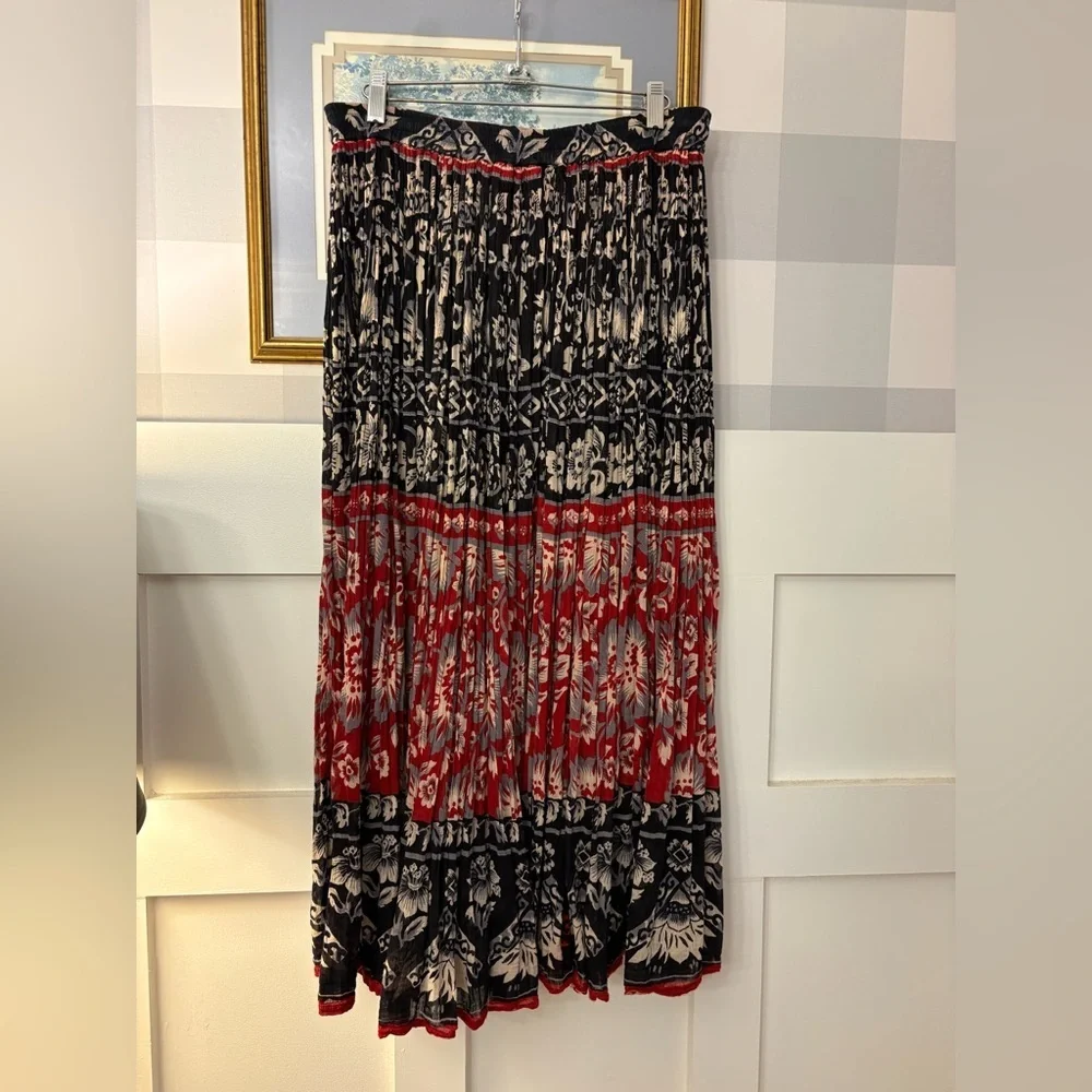 Bohemian Floral Red and Black Maxi Skirt One Size - Picture 4 of 8